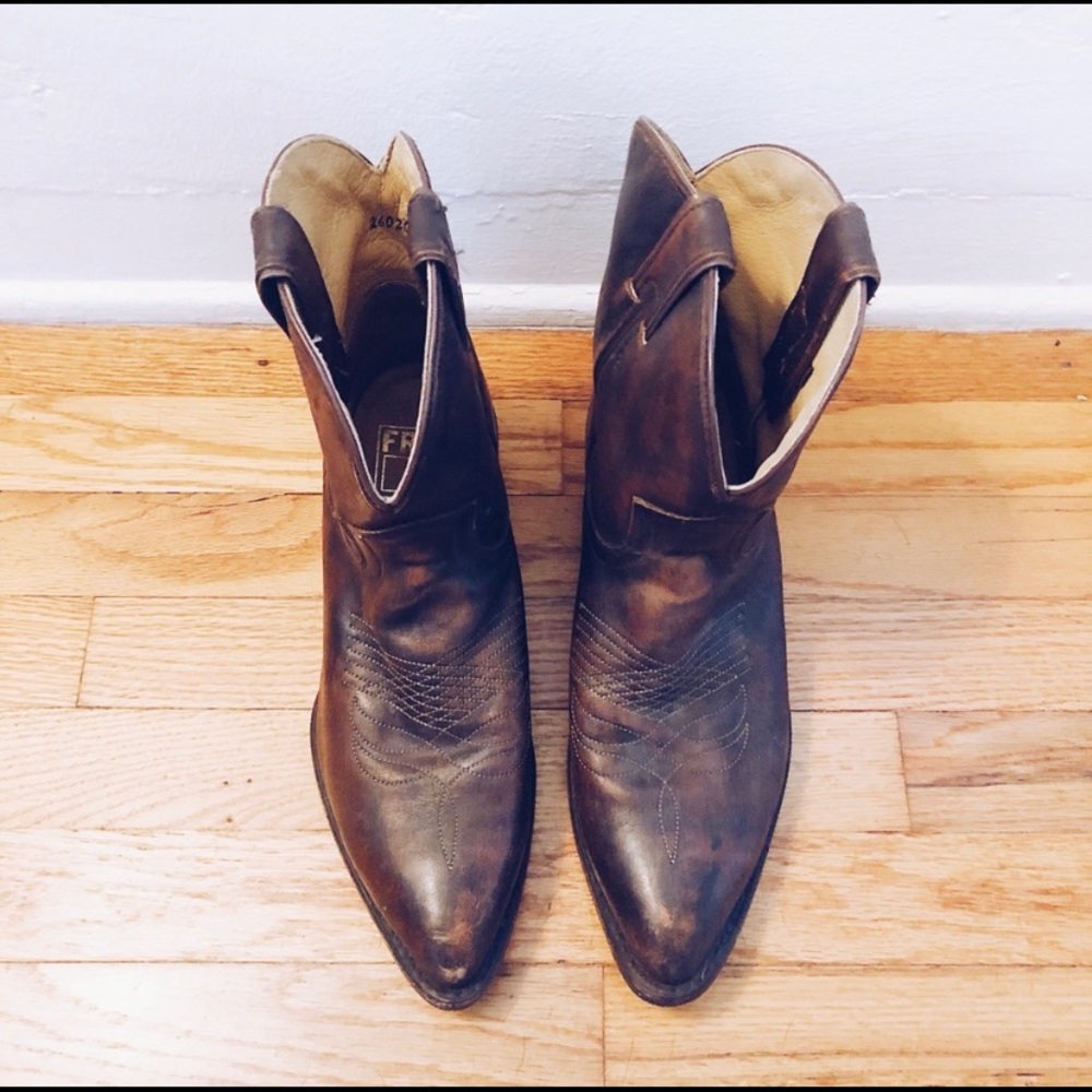 FRYE Billy Short Boots, Sz 8, perfect for summer!
